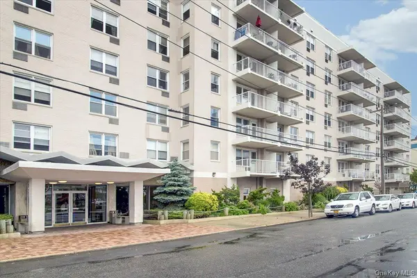 522 Shore RD #2VV, Long Beach, NY 11561