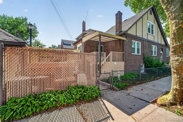 2400 Morgan AVE, Bronx, NY 10469