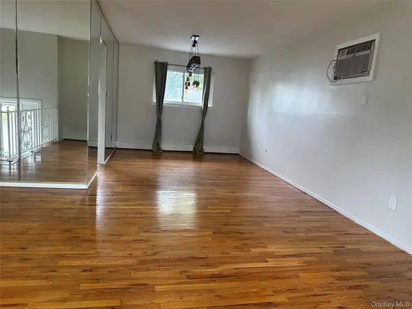 308 Essex ST, West Babylon, NY 11704