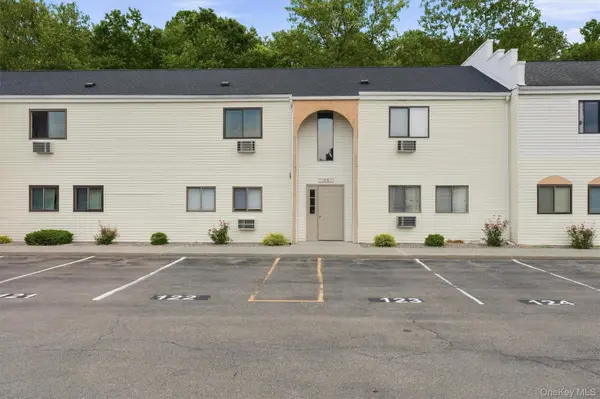 21 Scarborough LN #B, Wappingers Falls, NY 12590