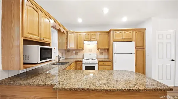 3337 Gunther AVE, Bronx, NY 10469
