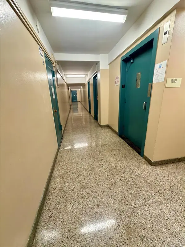 1591 Metropolitan AVE #5C, Bronx, NY 10462