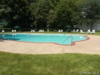 19 Avon CIR #D, Rye Brook, NY 10573
