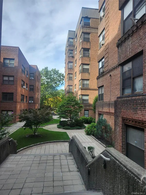101 Ellwood AVE #7E, Mount Vernon, NY 10552