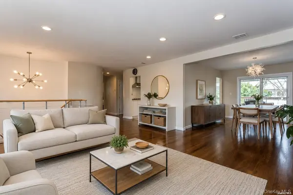 1114 Fordham LN, Woodmere, NY 11598