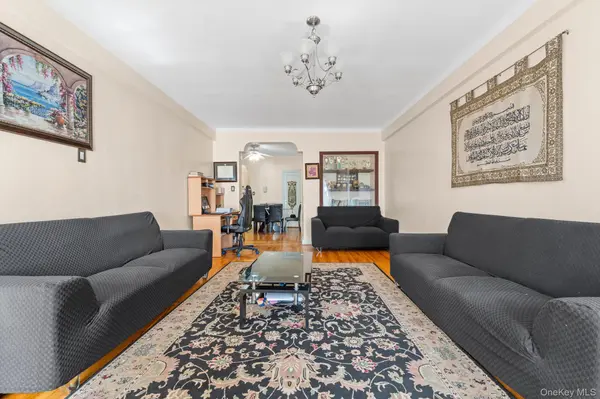 92-05 Whitney AVE #B33, Elmhurst, NY 11373