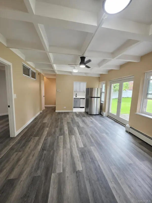 144-15 Village #3GC, Briarwood, NY 11435
