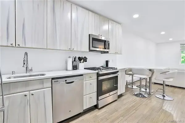 3368 Shore Pkwy #2B, Brooklyn, NY 11235