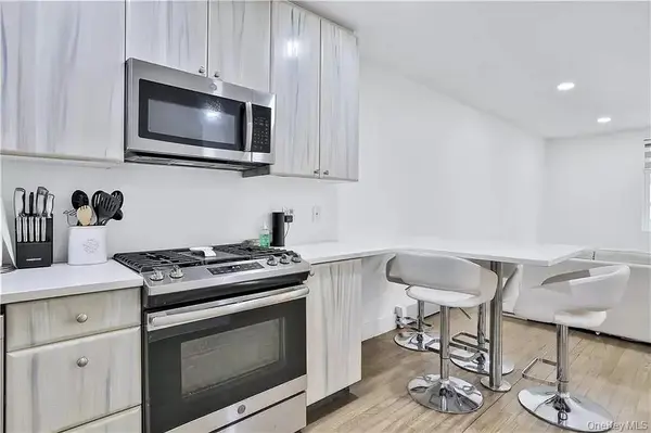 3368 Shore Pkwy #2B, Brooklyn, NY 11235