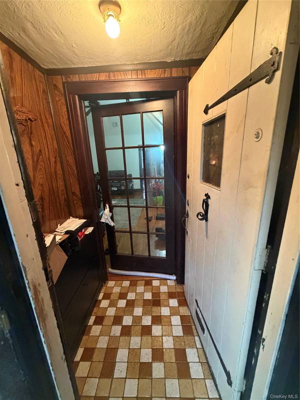 117-11 227TH ST, Cambria Heights, NY 11411