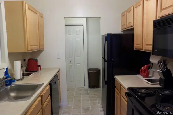 76 Sterling #76, Beacon, NY 12508