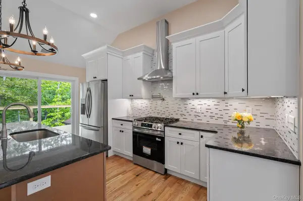 61 Smith AVE, Walden, NY 12586