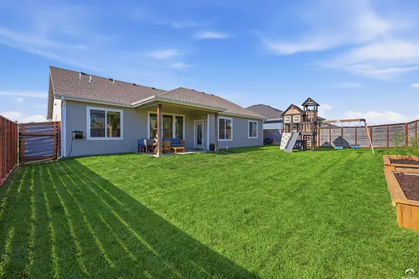 2608 E 26th TER, Lawrence, KS 66046