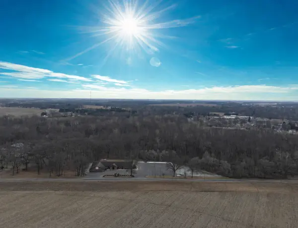 340 E 50 N, Winamac, IN 46996