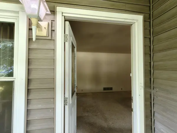 2805 N County Line Road, Portage, IN 46368
