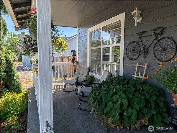 1316 19th Street Pl NW, Puyallup, WA 98371