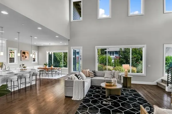 17448 NE 122nd ST, Redmond, WA 98052