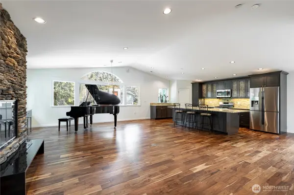 11633 NE 92nd ST, Kirkland, WA 98033