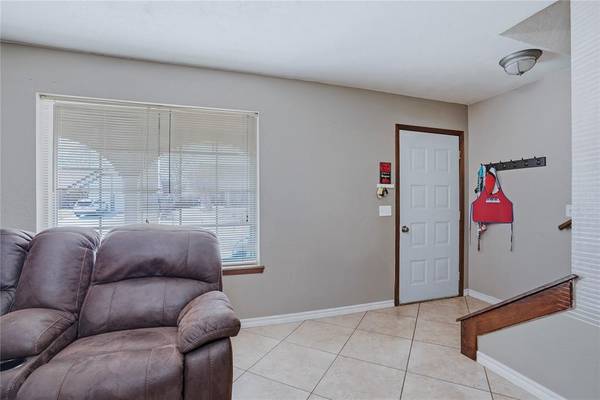 608 S Patterson DR, Moore, OK 73160