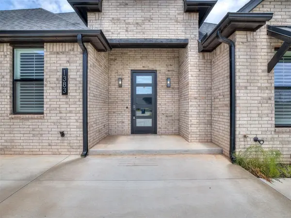 1383 S Gabes Court DR, Mustang, OK 73064