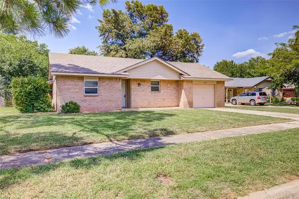1517 Willowcliff CT, Norman, OK 73071