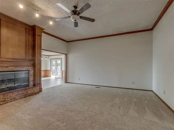 720 Tumbleweed DR, Yukon, OK 73099