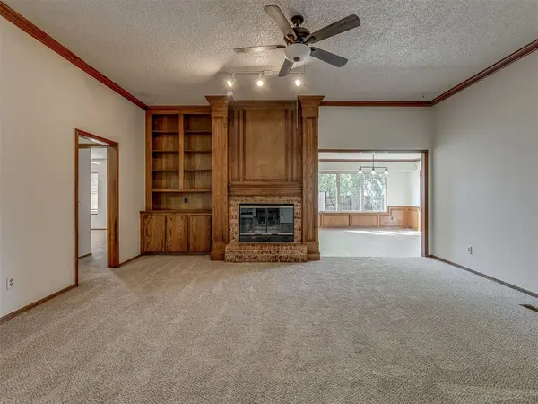 720 Tumbleweed DR, Yukon, OK 73099