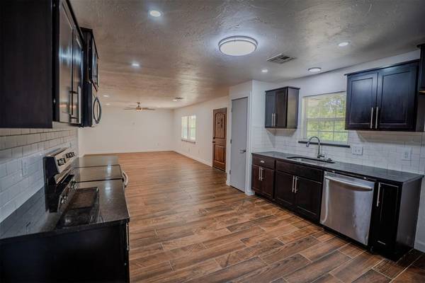 5617 S Indian Meridian RD, Choctaw, OK 73020