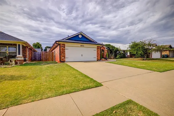 2812 Edgemere DR, Norman, OK 73071