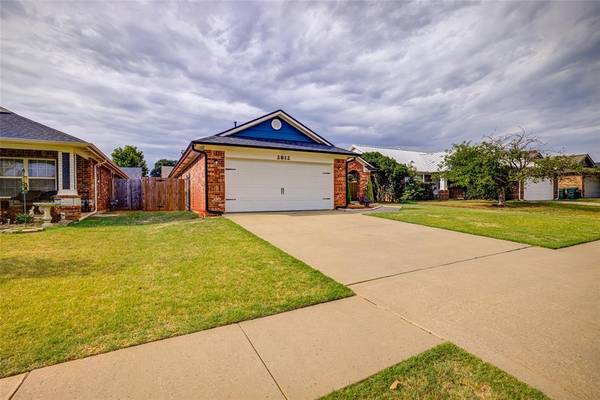 2812 Edgemere DR, Norman, OK 73071