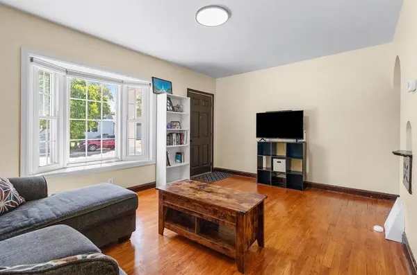 521 NEWHALL ST, Green Bay, WI 54301-1805
