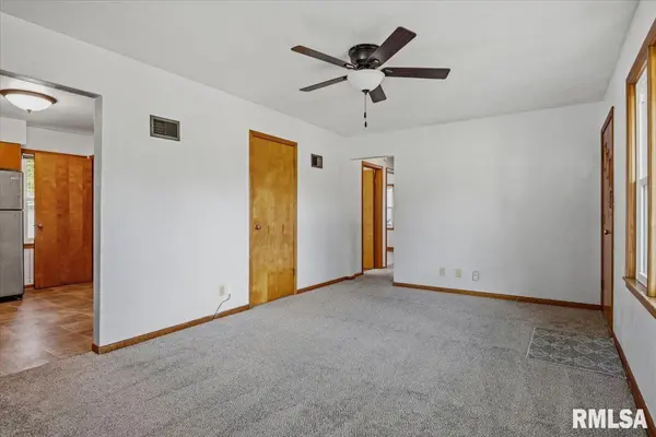 50 MIDLAND CT, Springfield, IL 62702