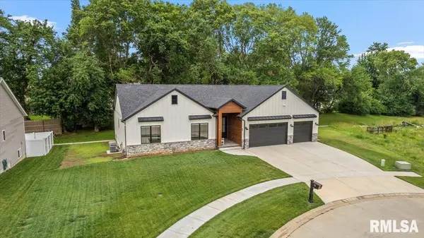 55 Firefly CT, Chatham, IL 62629