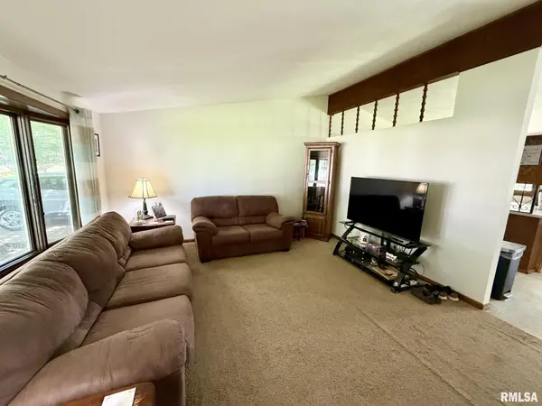 17122 RIVER VIEW RD, Petersburg, IL 62675