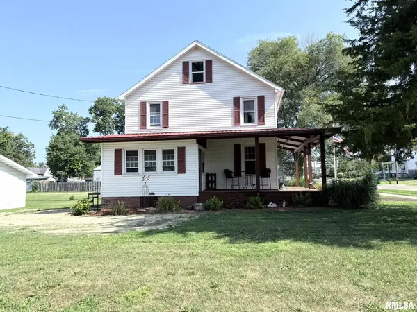 210 S TIMBER ST, Knoxville, IL 61448