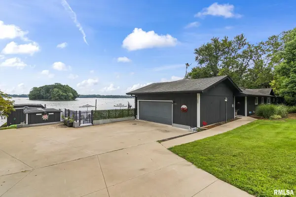 92 Island Bay LN, Springfield, IL 61712