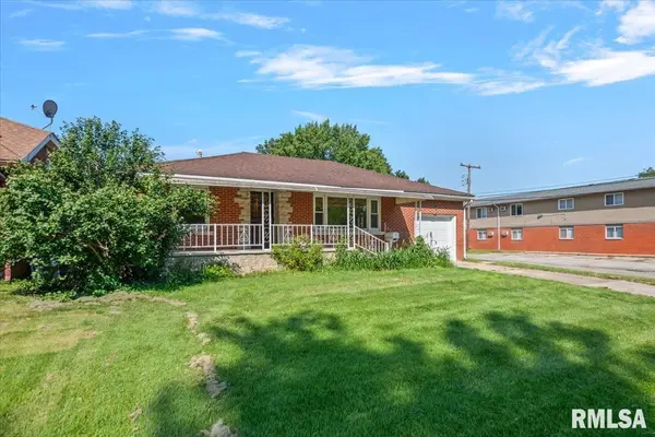 229 N MILTON AVE, Springfield, IL 62702