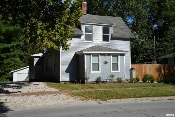 521 S JOHNSON ST, Macomb, IL 61455