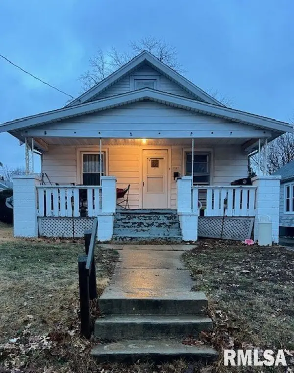 1207 W MCCLURE AVE, Peoria, IL 61604