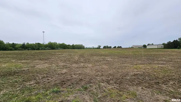 000 Old Creal Springs RD, Marion, IL 62959-0000