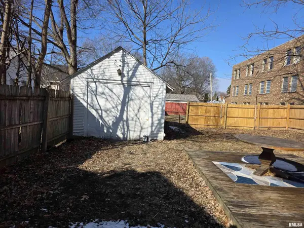 1111 E REPUBLIC ST, Peoria, IL 61603