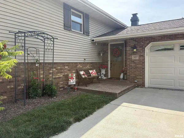 317 ARBOR VITAE DR, Germantown Hills, IL 61548