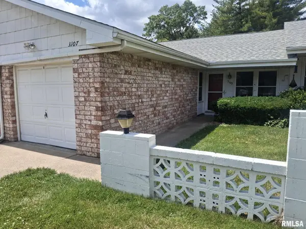 3107 N MOLLECK DR, Peoria, IL 61604