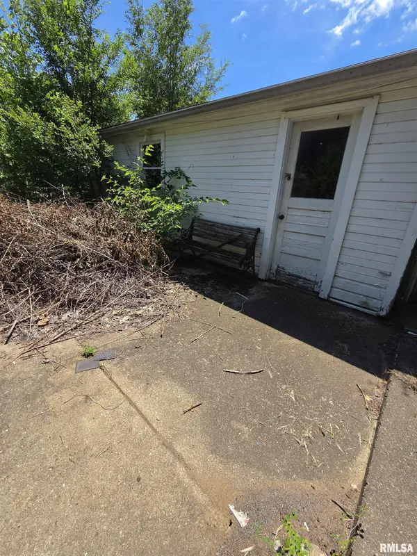 216 RIPPER ST, South Pekin, IL 61564