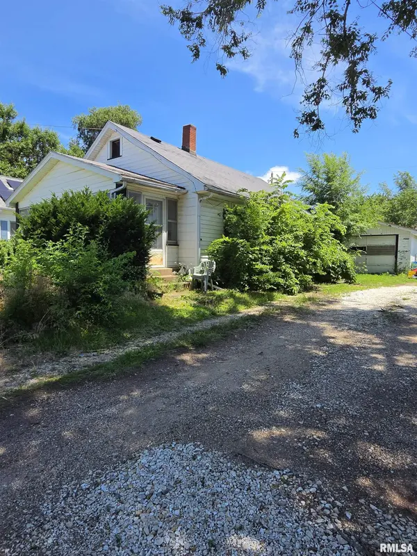 216 RIPPER ST, South Pekin, IL 61564