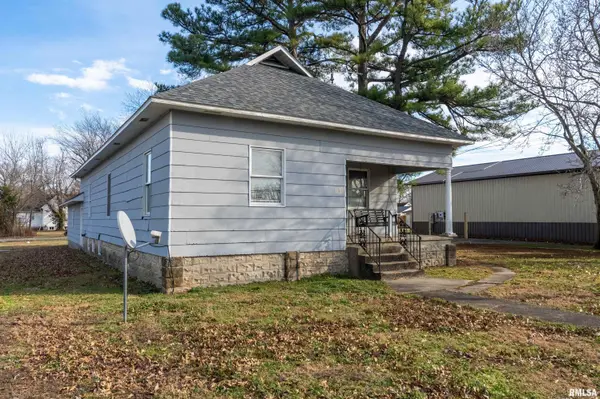 1103 N MONROE ST, Marion, IL 62959