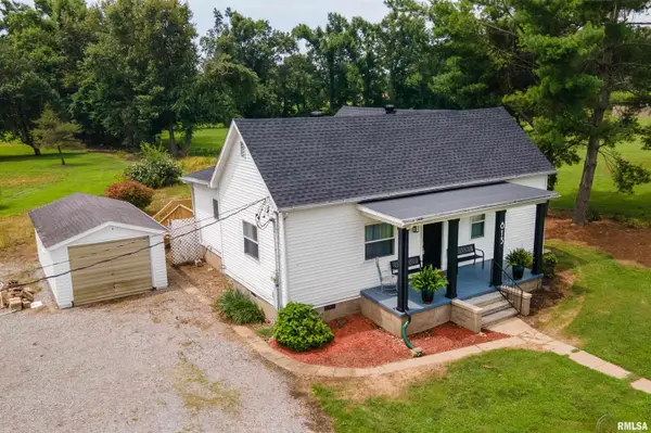 813 Dorris Heights RD, Harrisburg, IL 62946
