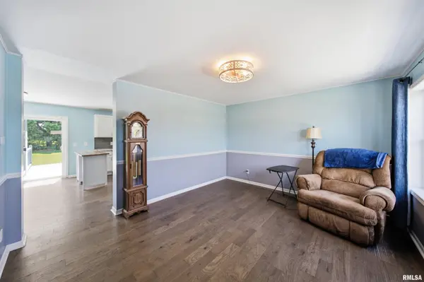 126 S COLUMBUS ST, North Pekin, IL 61554
