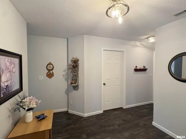206 ALCONBURY RD, Metamora, IL 61548