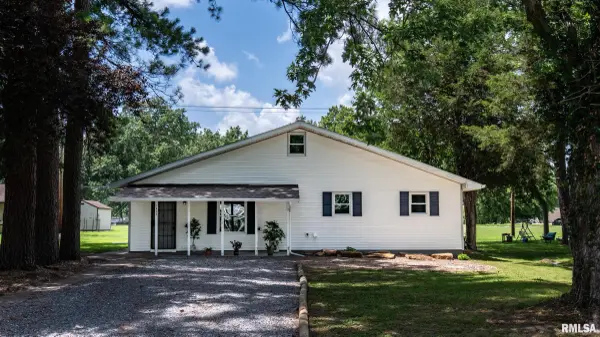1815 N 14TH ST, Herrin, IL 62948